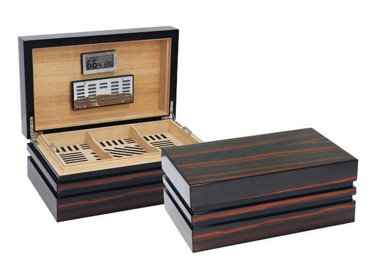 BastionBloc - Ebony Bloc Style desktop humidor (~120 count)